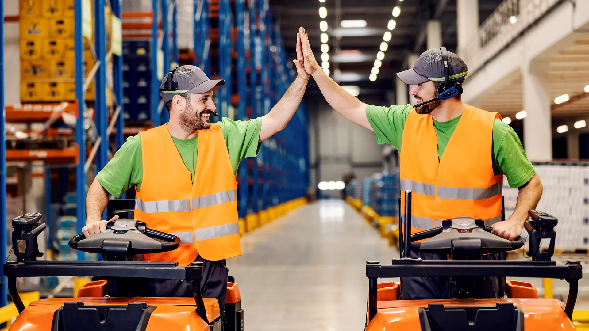 The Smart Guide to Indoor Forklift Tracking and Safety Intelligence